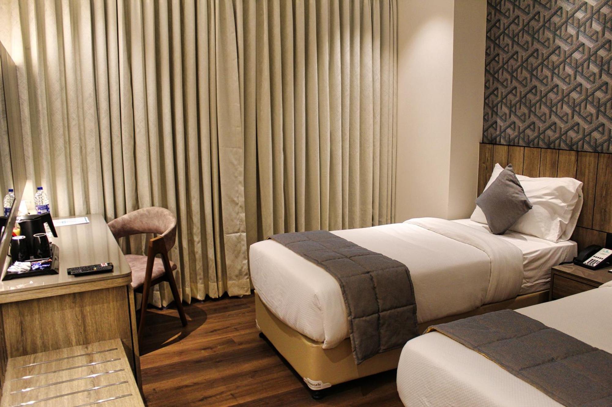 Maxxvalue Hotel Midc - Andheri Bombaj Zewnętrze zdjęcie